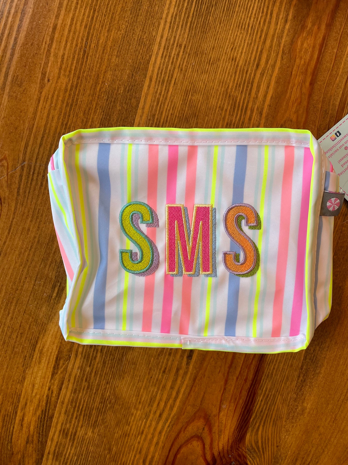 Tucker's Picks - Mint Set of Three Stacking Cubes