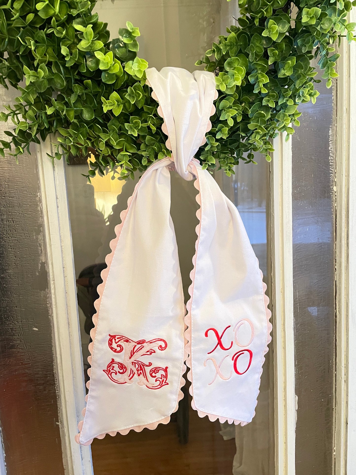 Valentines XOXO Ric Rac Wreath Sash